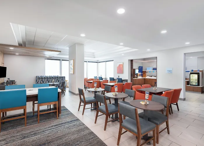 Holiday Inn Express Atlanta West - Theme Park Area By Ihg