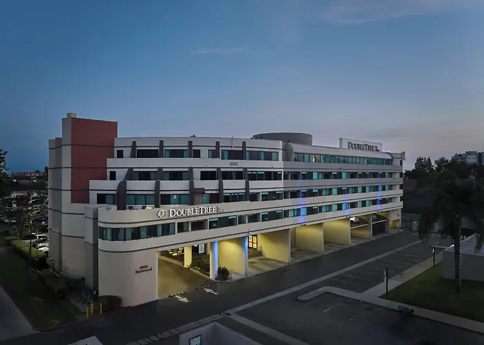 Doubletree By Hilton Fullerton