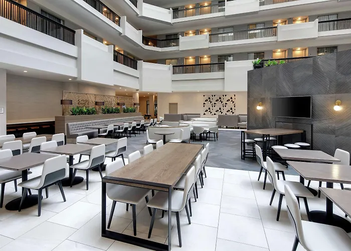 Embassy Suites By Hilton Atlanta Perimeter Center