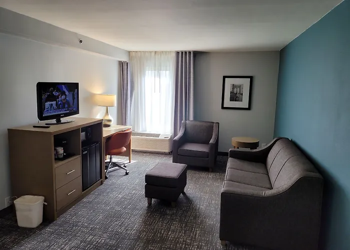 Comfort Inn & Suites Alexandria West