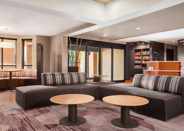 Courtyard By Marriott Springfield