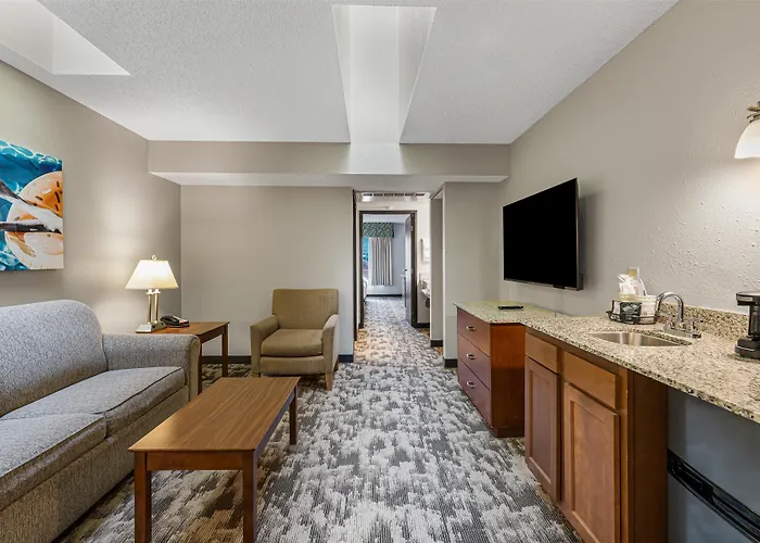 Best Western Ambassador Inn & Suites