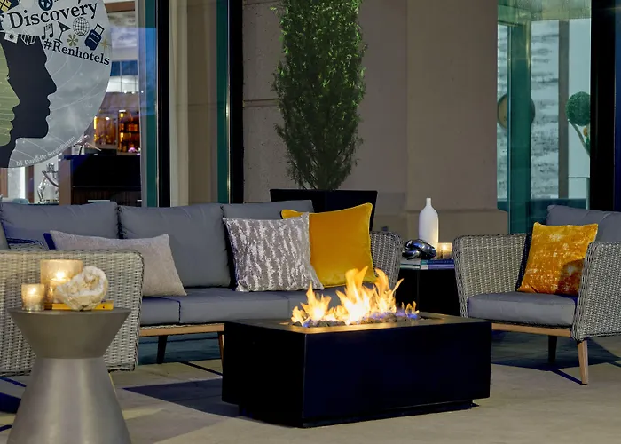 Renaissance Chicago Glenview Suites Hotel