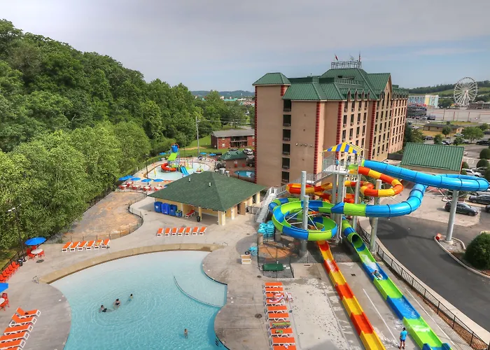 Country Cascades Waterpark Resort