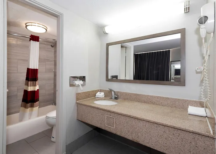Red Roof Inn Petersburg - Fort Lee