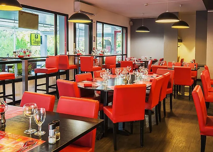 Logis Hotel Lons-Le-Saunier - Restaurant Le Grill