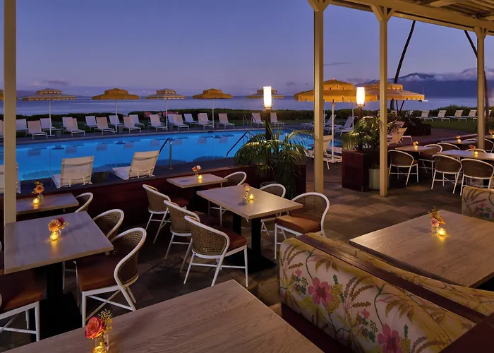 Royal Lahaina Resort & Bungalows