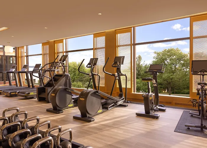 Hotel Champlain Burlington, Curio Collection By Hilton