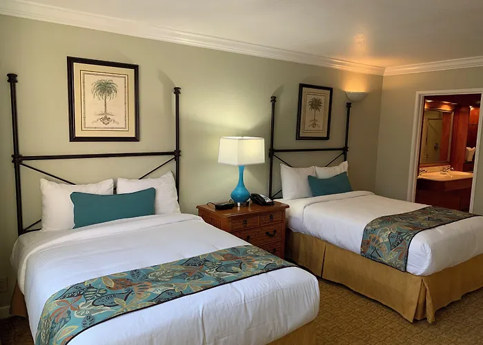 Palm Beach Shores Resort And Vacation Villas