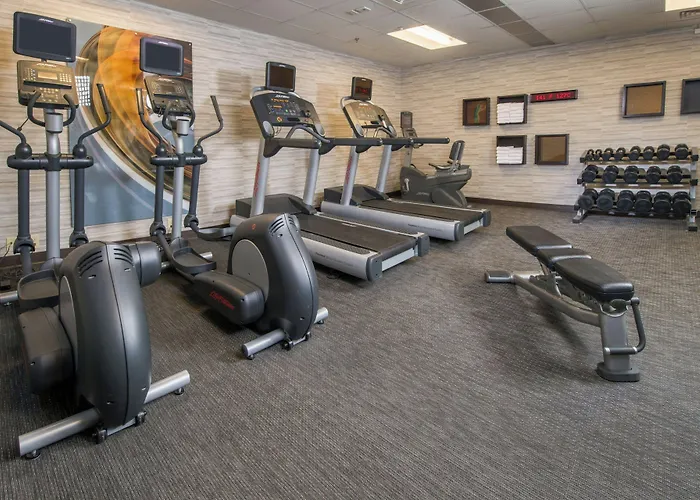 Courtyard By Marriott Fairfax Fair Oaks