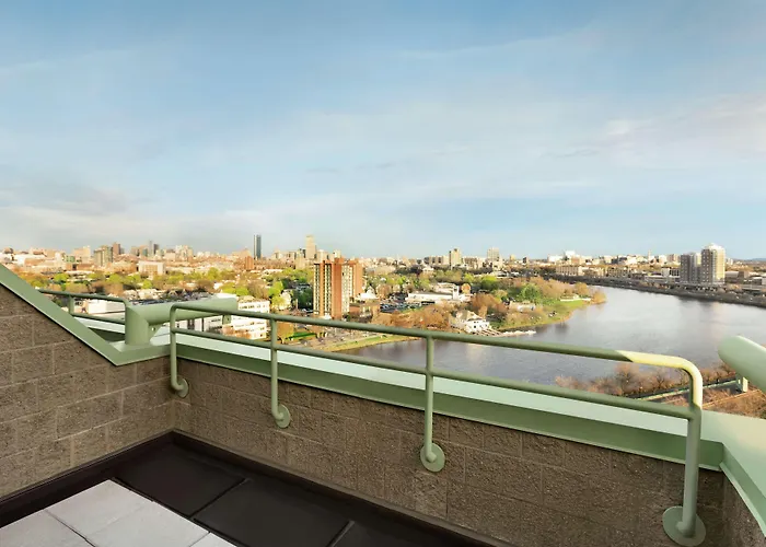 Doubletree Suites By Hilton Hotel Boston - Cambridge