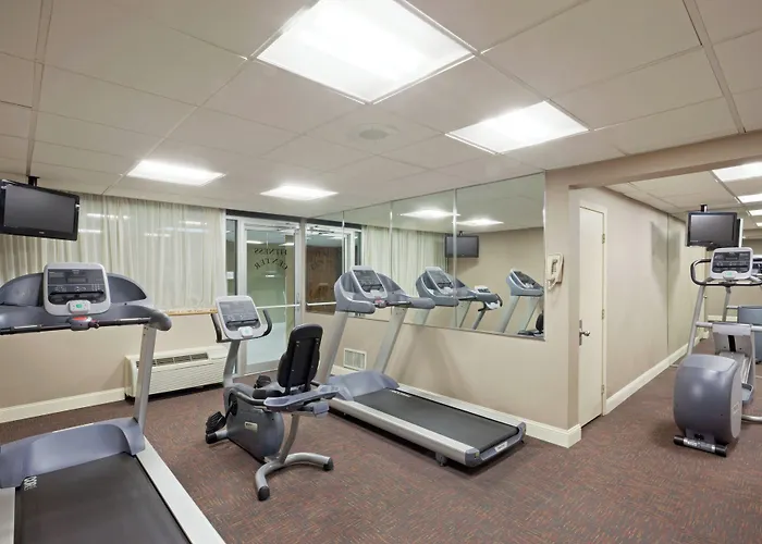 Holiday Inn & Suites Marlborough, An Ihg Hotel