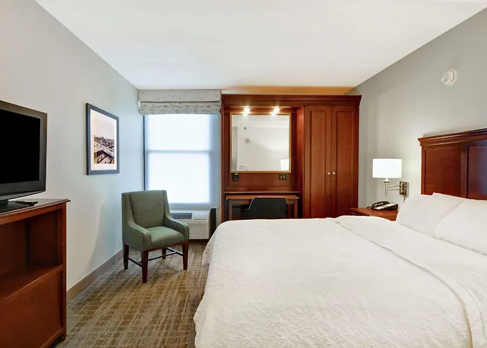 Hampton Inn Detroit Madison Heights South Troy