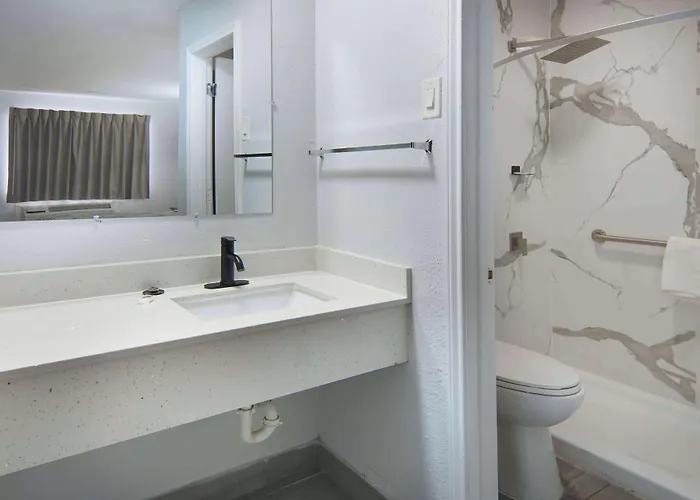 Motel 6-Red Oak, Tx - Dallas