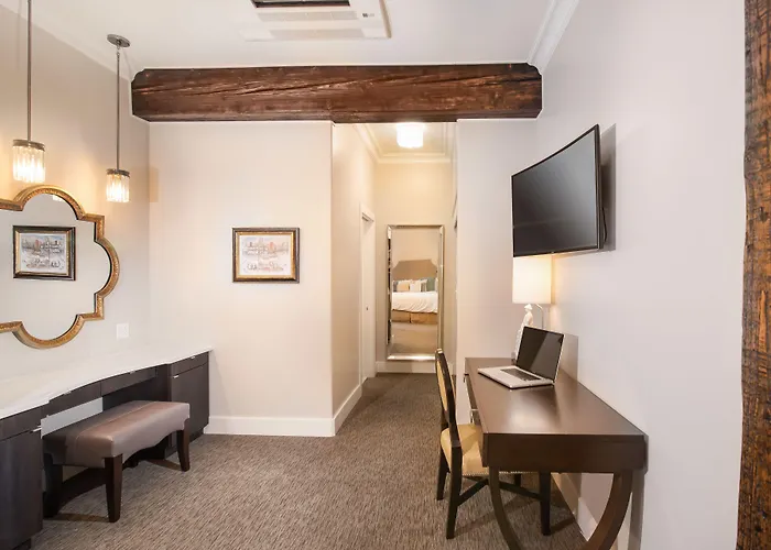 The Mark Spencer Hotel