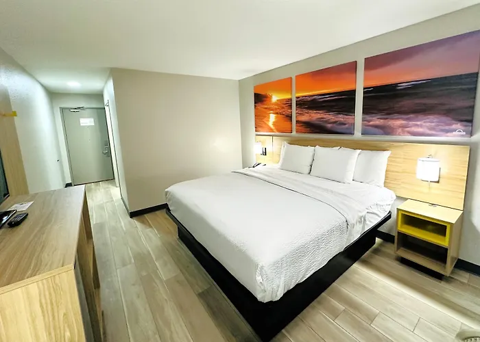 Days Inn By Wyndham Holland