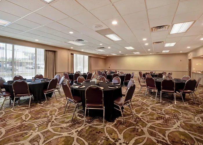 Holiday Inn Cincinnati-Riverfront By Ihg