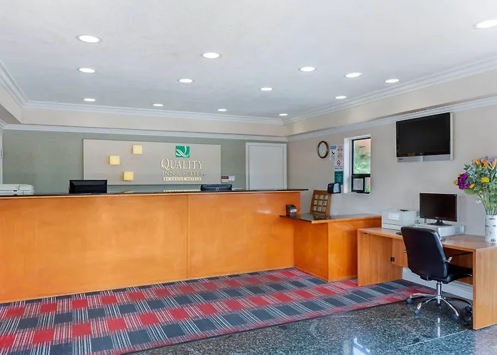 Quality Inn & Suites Oceanside Near Camp Pendleton