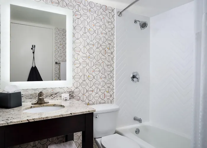 Holiday Inn Boston - Dedham Hotel & Conference Center By Ihg