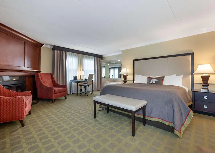 Best Western Plus White Bear Country Inn
