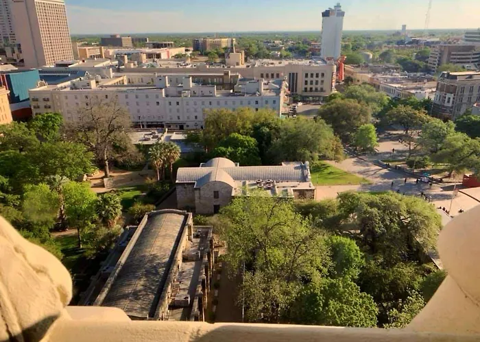 The Emily Morgan Hotel - A Doubletree By Hilton