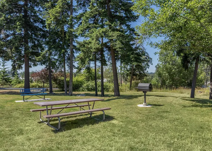 Best Western Plus Oak Harbor Hotel & Conference Center