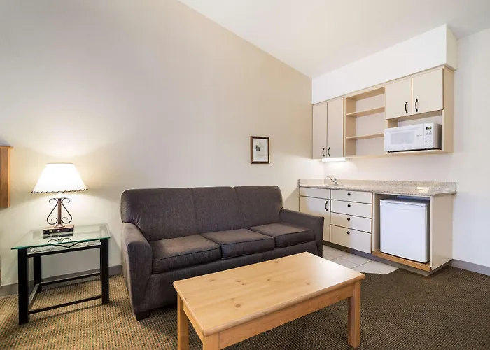 Best Western Golden Spike Inn & Suites