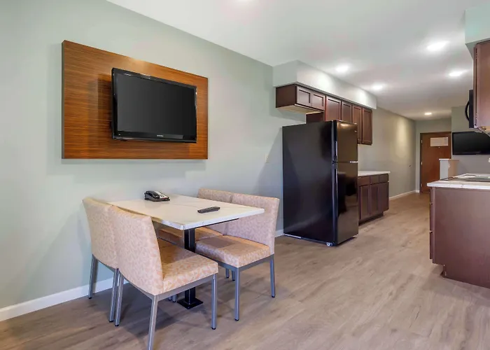 Best Western Plus Ahtanum Inn