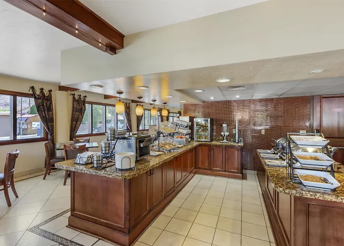 Best Western Plus Greenwell Inn