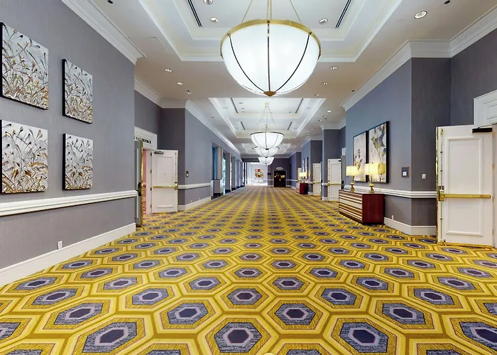 Renaissance Dallas North Hotel