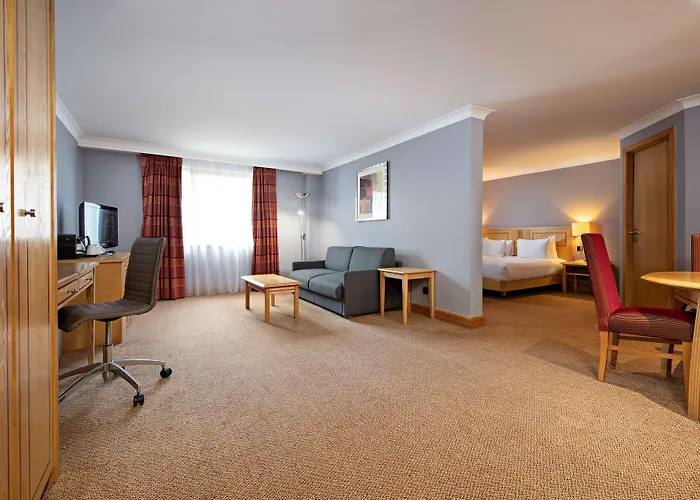 Doubletree By Hilton Swindon Hotel