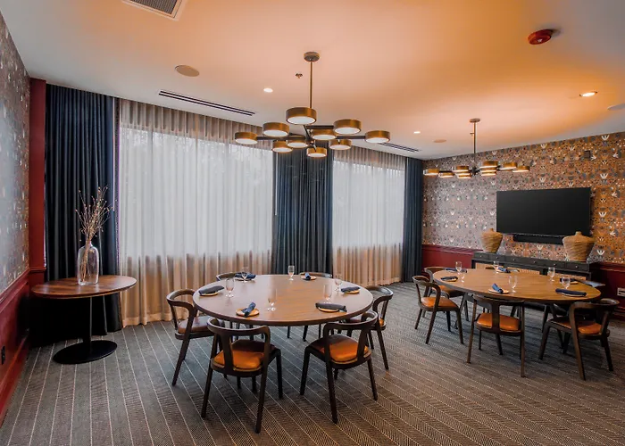 Doubletree By Hilton Clarksville Riverview