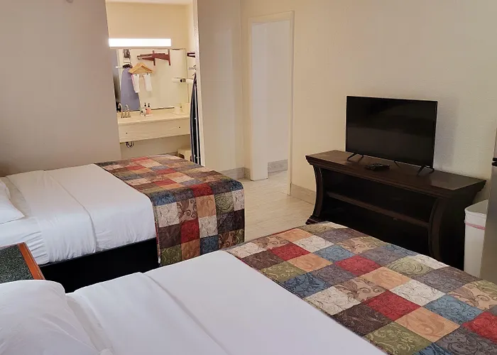 Simple Rewards Inn