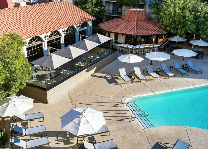Embassy Suites By Hilton Scottsdale Resort