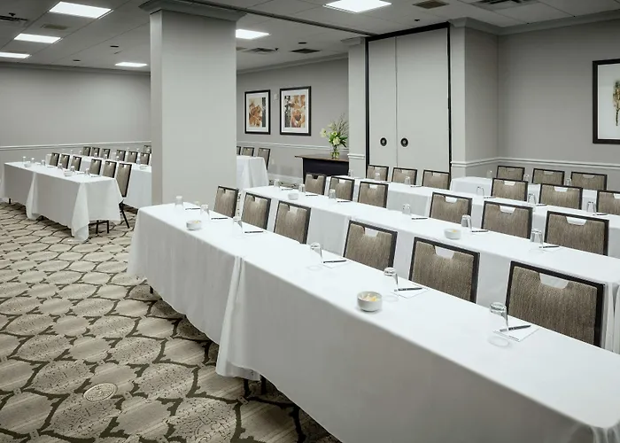 Hilton Suites Brentwood