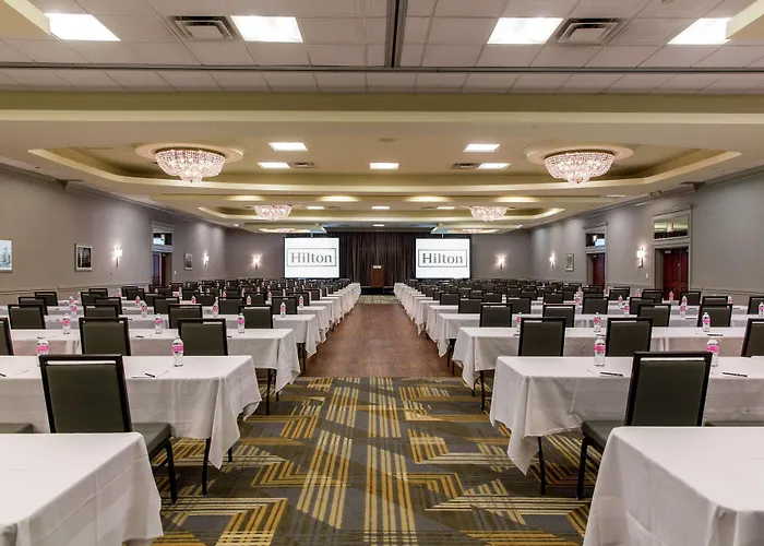 Hilton Chicago/Oak Lawn