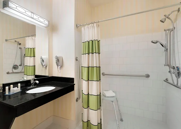 Fairfield Inn & Suites By Marriott Champaign