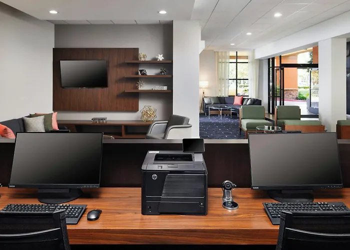 Courtyard By Marriott Santa Rosa