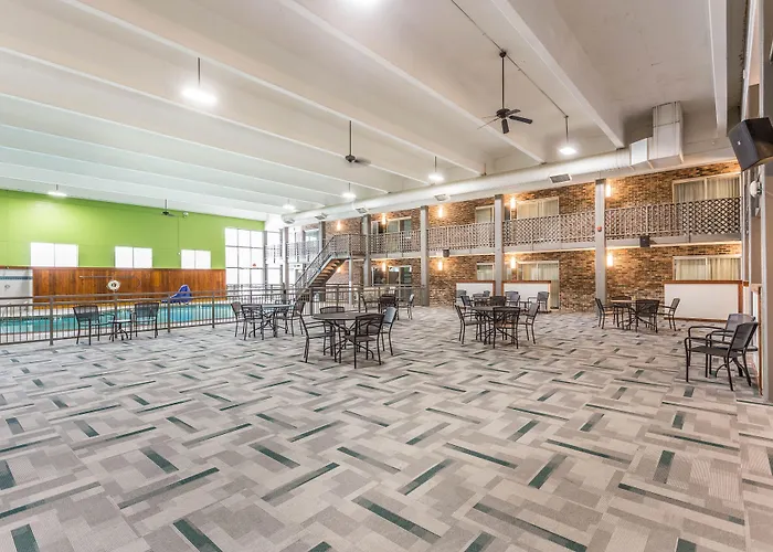 Everspring Inn And Suites
