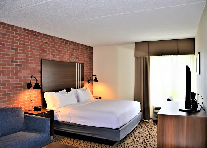 Burrstone Inn, An Ascend Collection Hotel