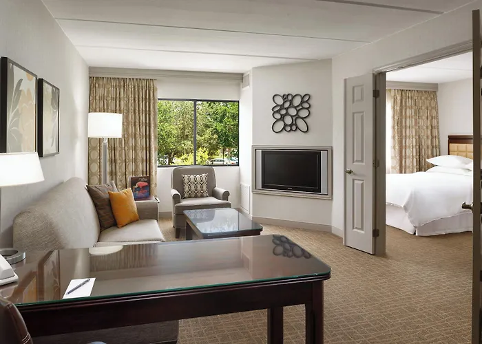 Sheraton Suites Orlando Airport Hotel