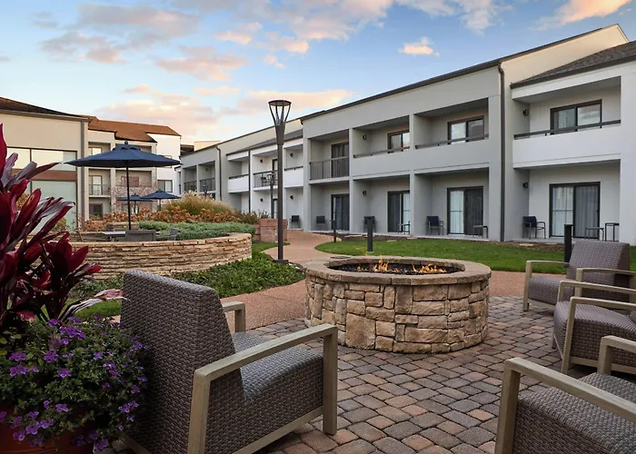 Courtyard St. Louis Creve Coeur