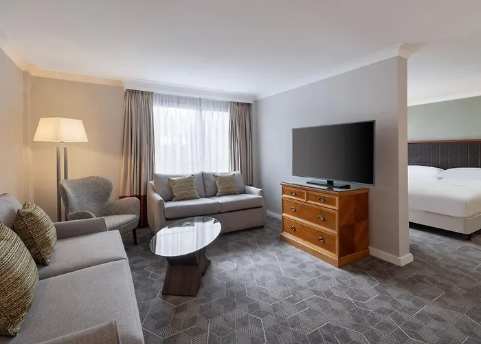 Delta Hotels By Marriott Heathrow Windsor