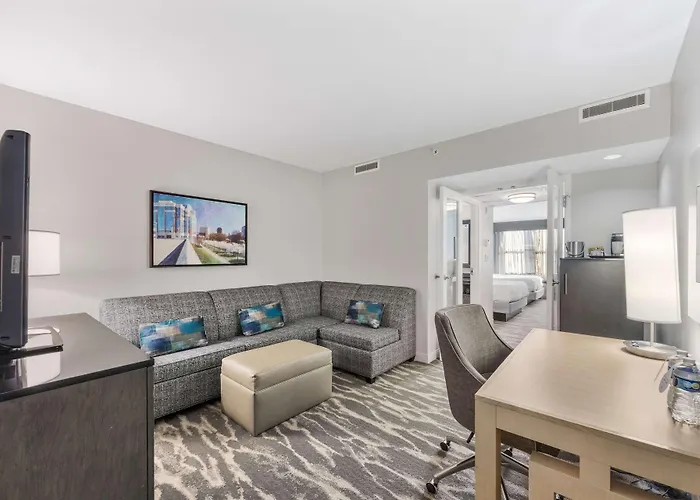 Doubletree Suites By Hilton Hotel Huntsville South