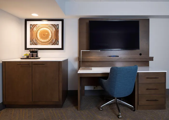 Doubletree By Hilton Madison East
