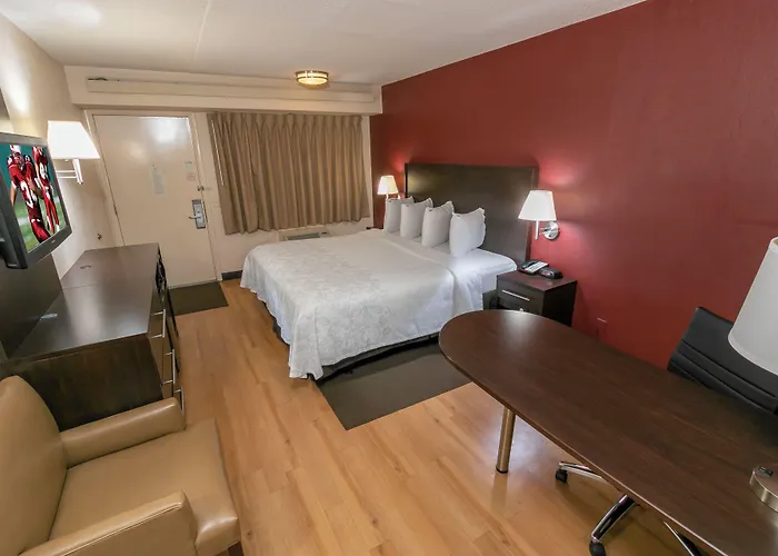 Red Roof Inn Plus+ Statesville