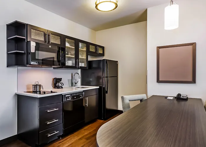 Candlewood Suites Lenexa - Overland Park Area By Ihg