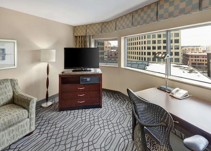 Doubletree By Hilton St Paul Downtown