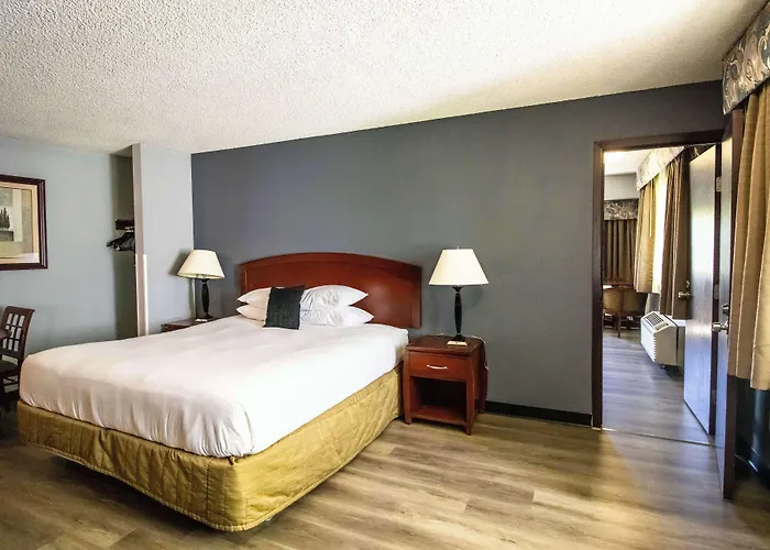 Red Lion Inn & Suites Vancouver