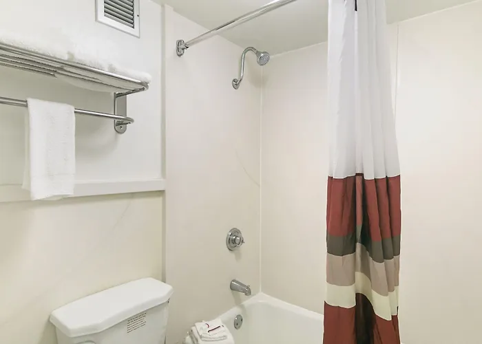 Red Roof Inn Forsyth